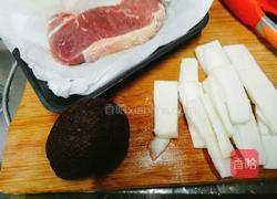 牛排配牛油果淮山的做法图解1
