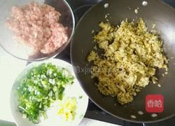 酸菜猪肉包子的做法图解6