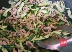 黄瓜炒肉的做法图解5