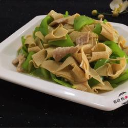 尖椒干豆腐炒肉的做法[图]
