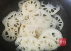 凉拌藕片的做法图解2