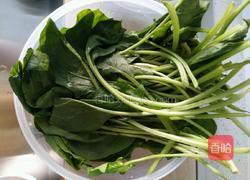 羊肉金针菇菠菜汤的做法图解2