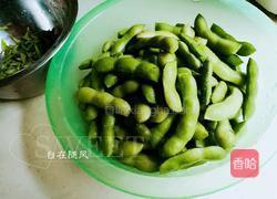 煮毛豆的做法图解2