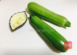 蒜香云南小瓜的做法图解1