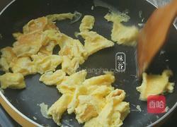 苦瓜炒鸡蛋的做法图解5