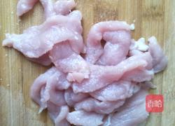 海鲜菇炒肉片的做法图解3