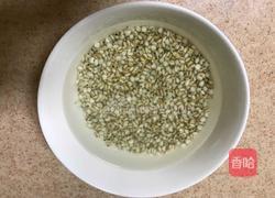 薏仁绿豆汤的做法图解2