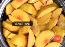 糖水黄桃的做法图解2