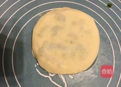 葱油饼(饺子皮版)的做法图解10