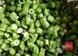 豆角肉末木耳面的做法图解1
