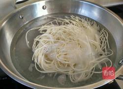 香菇酱凉面的做法图解1