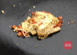 麻辣金针菇的做法图解3