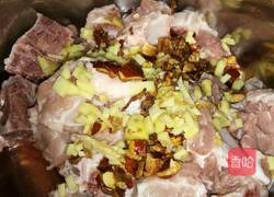 蒜泥鼓汁排骨的做法图解2