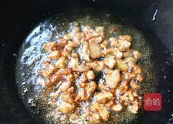生瓜炒肉的做法图解2