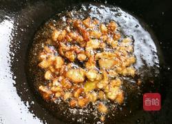 蒜苗炒肉的做法图解2