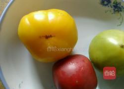 糖拌三色柿子的做法图解1
