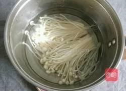 凉拌金针菇的做法图解2