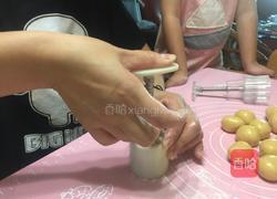 蛋黄豆沙月饼的做法图解15