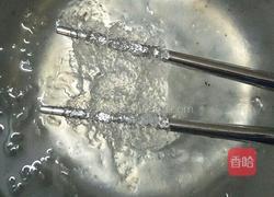雪燕红枣炖牛奶的做法图解1