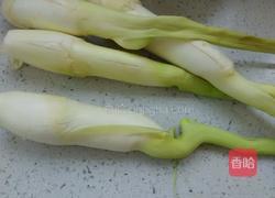 土豆炖茭白的做法图解1