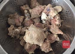 土豆炖羊肉的做法图解1