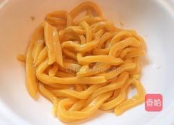 花旗参母鸡汤手工刀切面的做法图解11