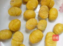 板栗玉米排骨汤的做法图解5