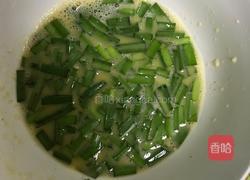 韭菜鸡蛋饼的做法图解5