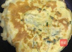 韭菜鸡蛋饼的做法图解8