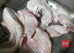 卤猪蹄（猪耳朵 鸡爪 五花肉）的做法图解1