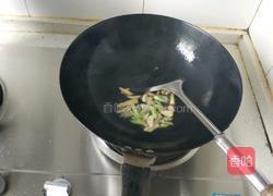 西红柿豆腐虾仁汤的做法图解3