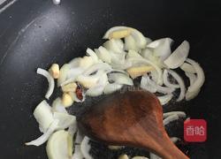 尖椒炒牛肉的做法图解1