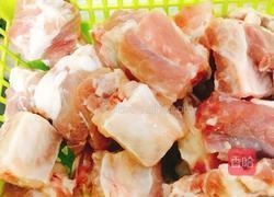 蒜香排骨的做法图解1