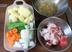 日式土豆炖肉的做法图解1
