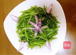 素炒水芹菜的做法图解1