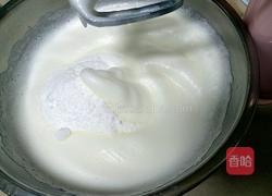 椰香抹茶花纹蛋糕的做法图解5