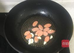 火腿炒面的做法图解4