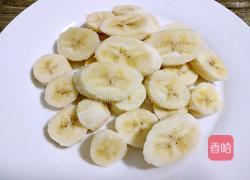 香蕉松饼的做法图解2