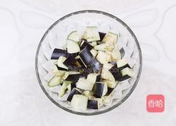 番茄沙司烩茄丁的做法图解2