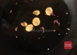 白萝卜泡脚鸡爪的做法图解2