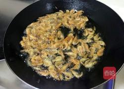 香酥小毛虾的做法图解2