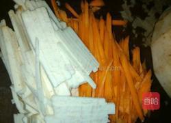 香芋萝卜丝的做法图解1