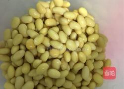 陕西小吃笼蒸豆腐脑的做法图解1
