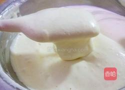 椰蓉蓝莓分蛋海绵小蛋糕的做法图解8