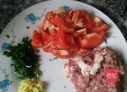 西红柿肉末拌面的做法图解2