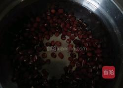 红豆小米粥的做法图解2