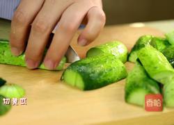 黄瓜韭菜泡菜的做法图解2