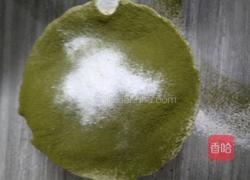 抹茶戚风蛋糕的做法图解3