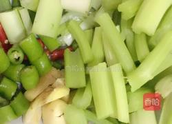 干锅排骨的做法图解1