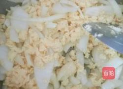 鸡蛋炒圆葱的做法图解5